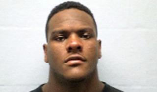 Illustration for article titled The Seahawks Didn't Care Whether Frank Clark Punched A Woman